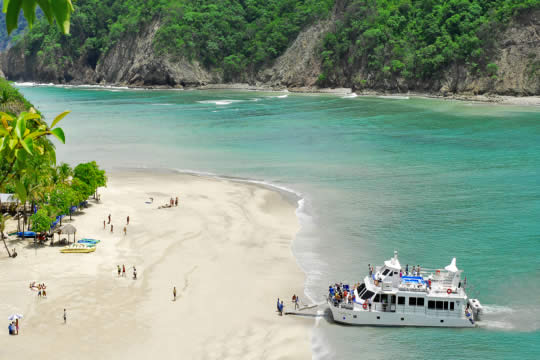 Tortuga Island Tour in Jaco